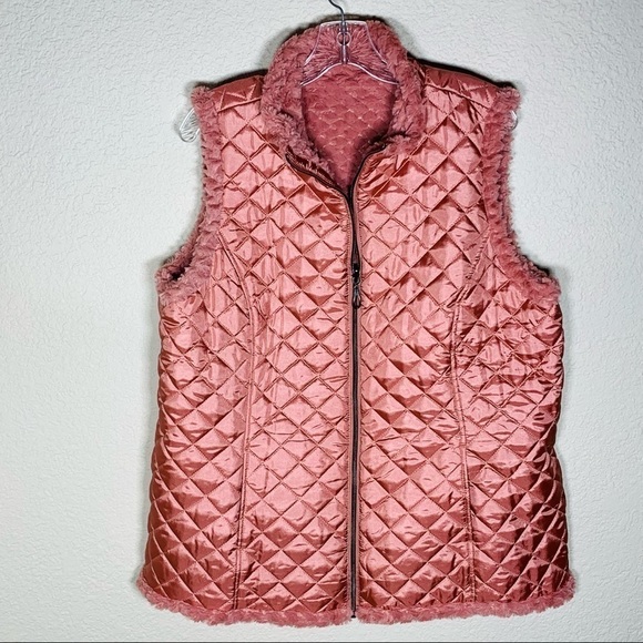 D&Co denim and company Reversible quilted/fuzzy vest women’s Large - Picture 2 of 8